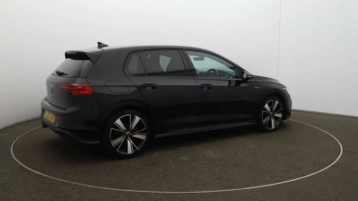2022-volkswagen-golf-20tdi-gtd-big-43