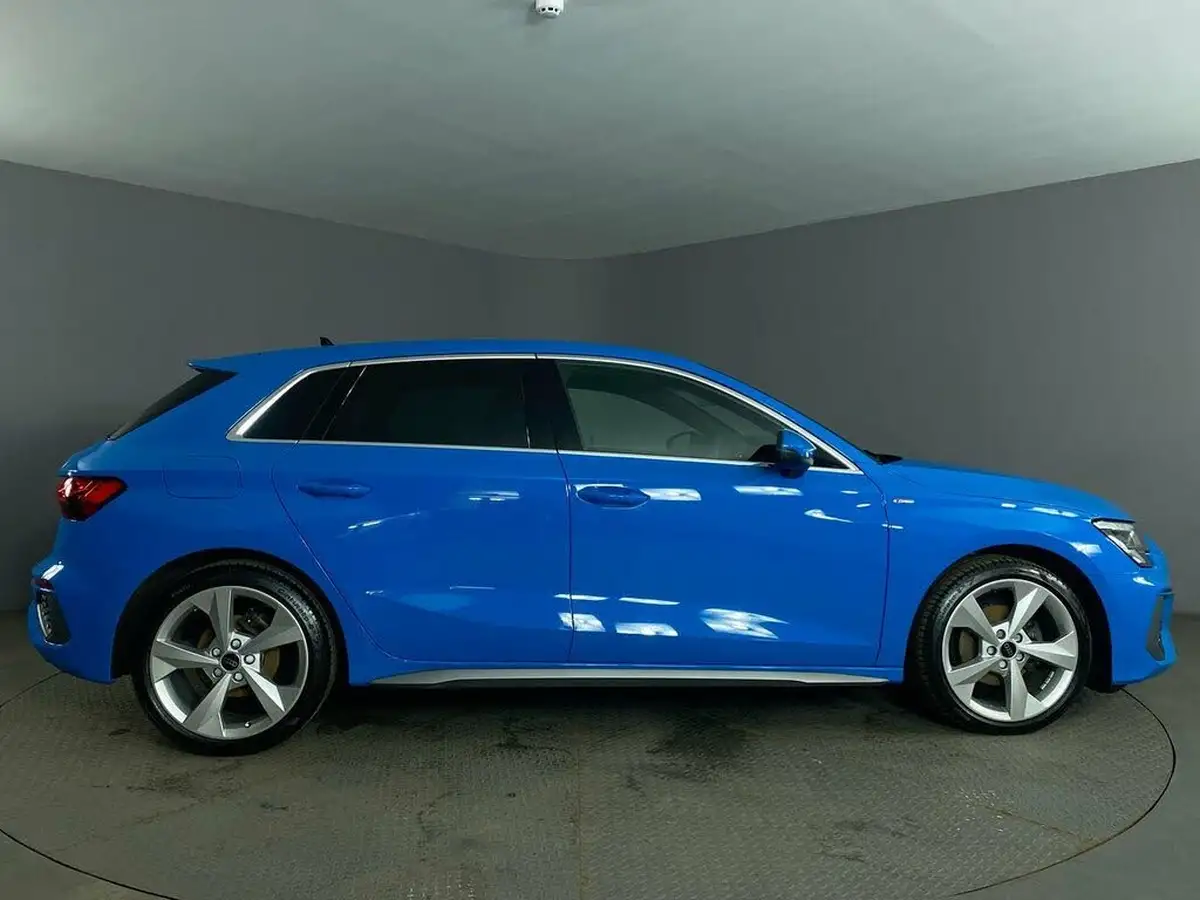 2023-audi-a3-10-30-tfsi-s-line-sportback-5d-big-8
