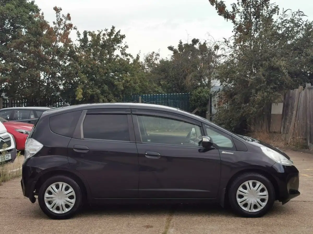 2012-honda-jazz-big-4