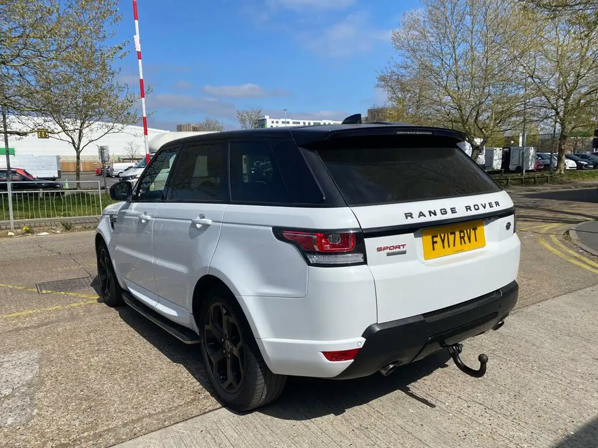 2017-land-rover-range-rover-sport-30-sd-v6-hse-306hp-big-3
