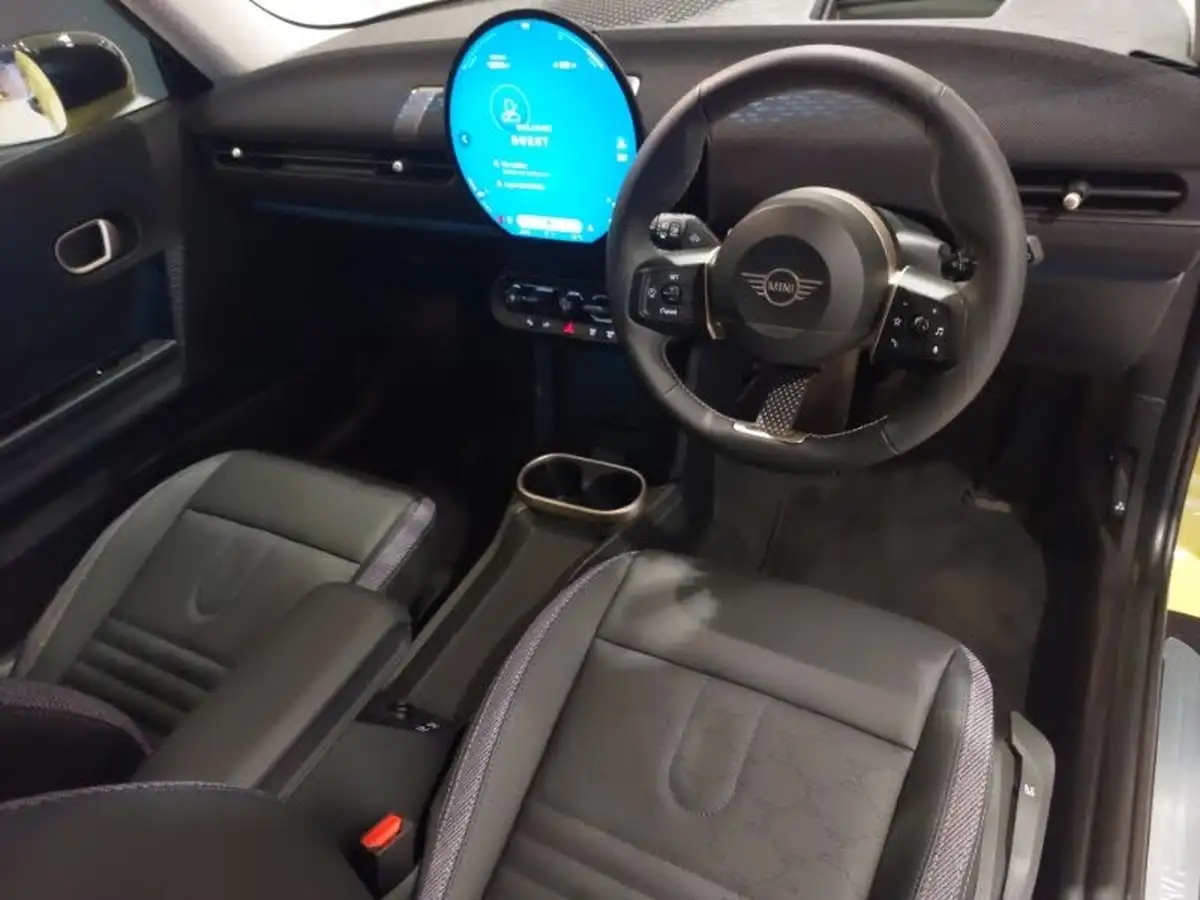 2024-mini-cooper-20-cooper-s-classic-201bhp-hatchback-3d-auto-big-5