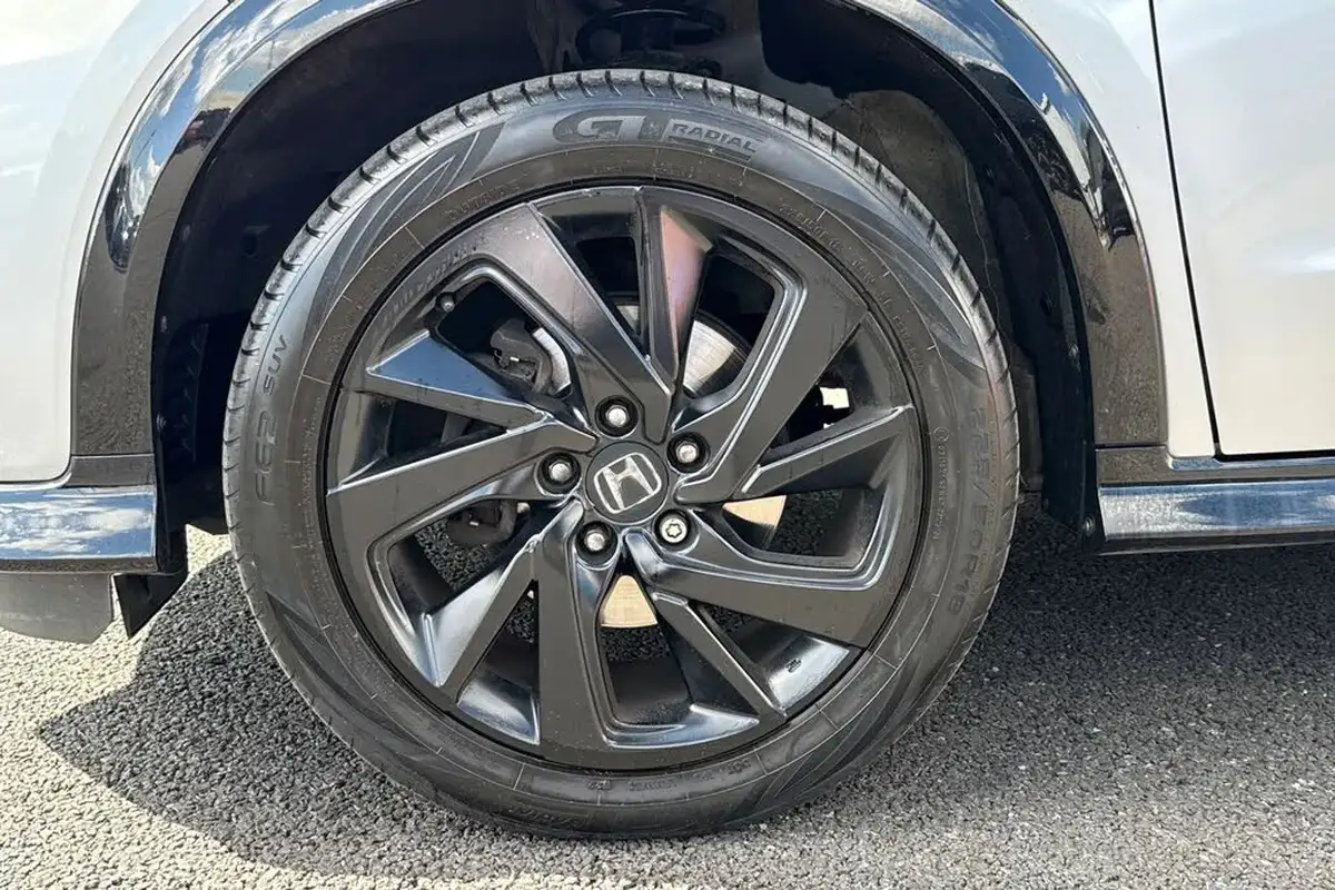 2019-honda-hr-v-15-i-vtec-sport-cvt-big-14