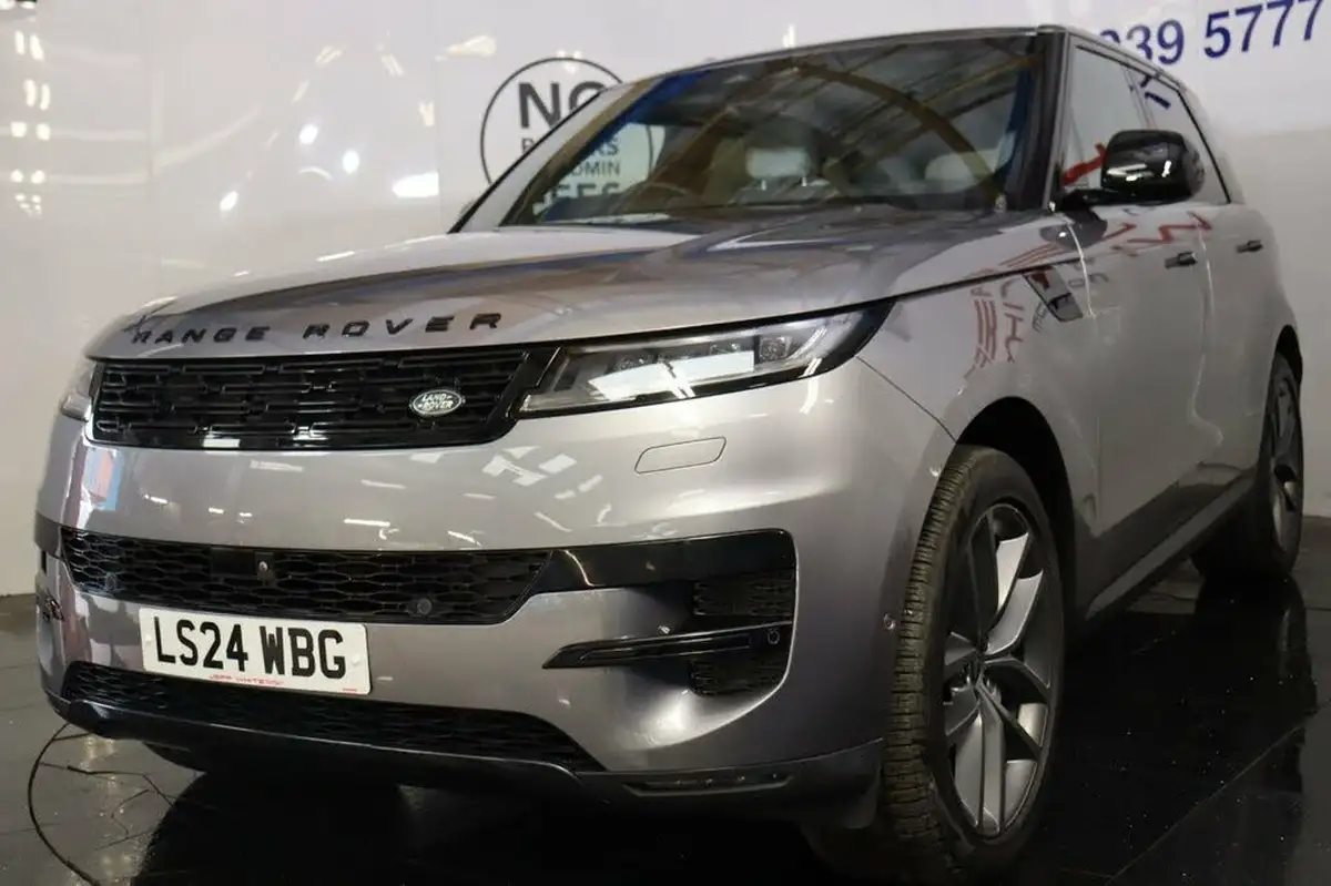 2024-land-rover-range-rover-sport-30-d300-se-big-14