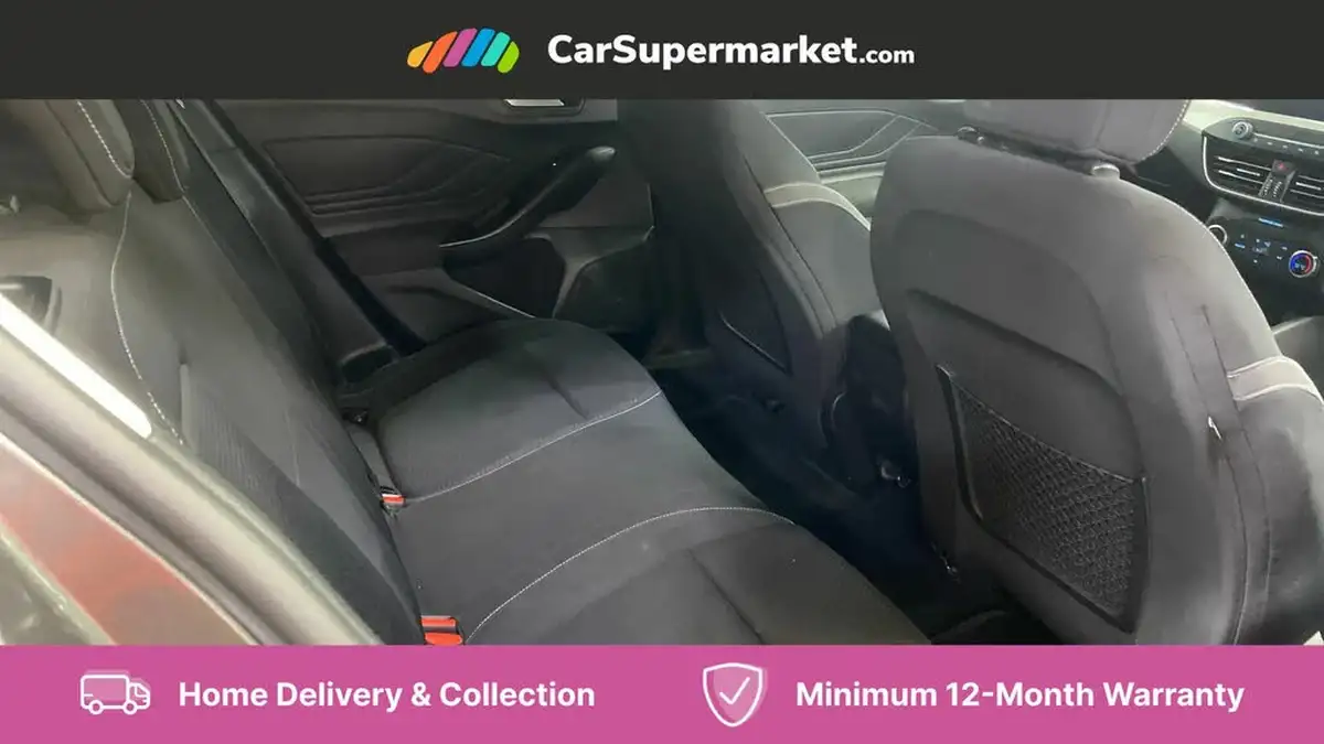 2018-ford-focus-10t-zetec-100ps-hatchback-big-4