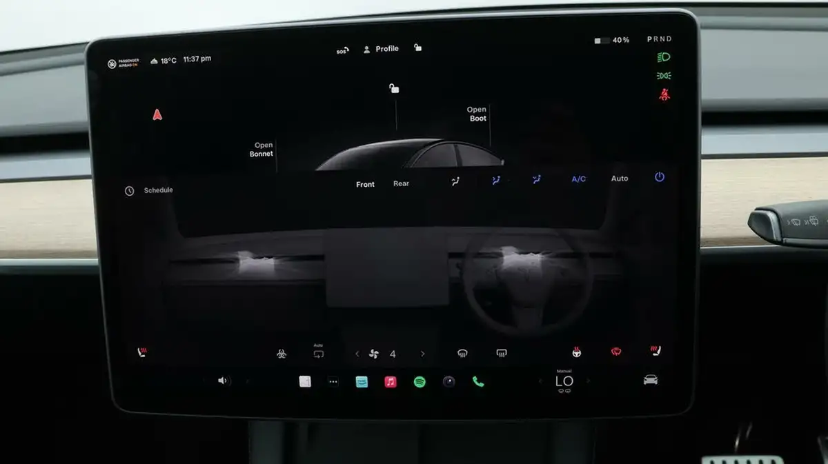 2023-tesla-model-y-e-performance-big-12