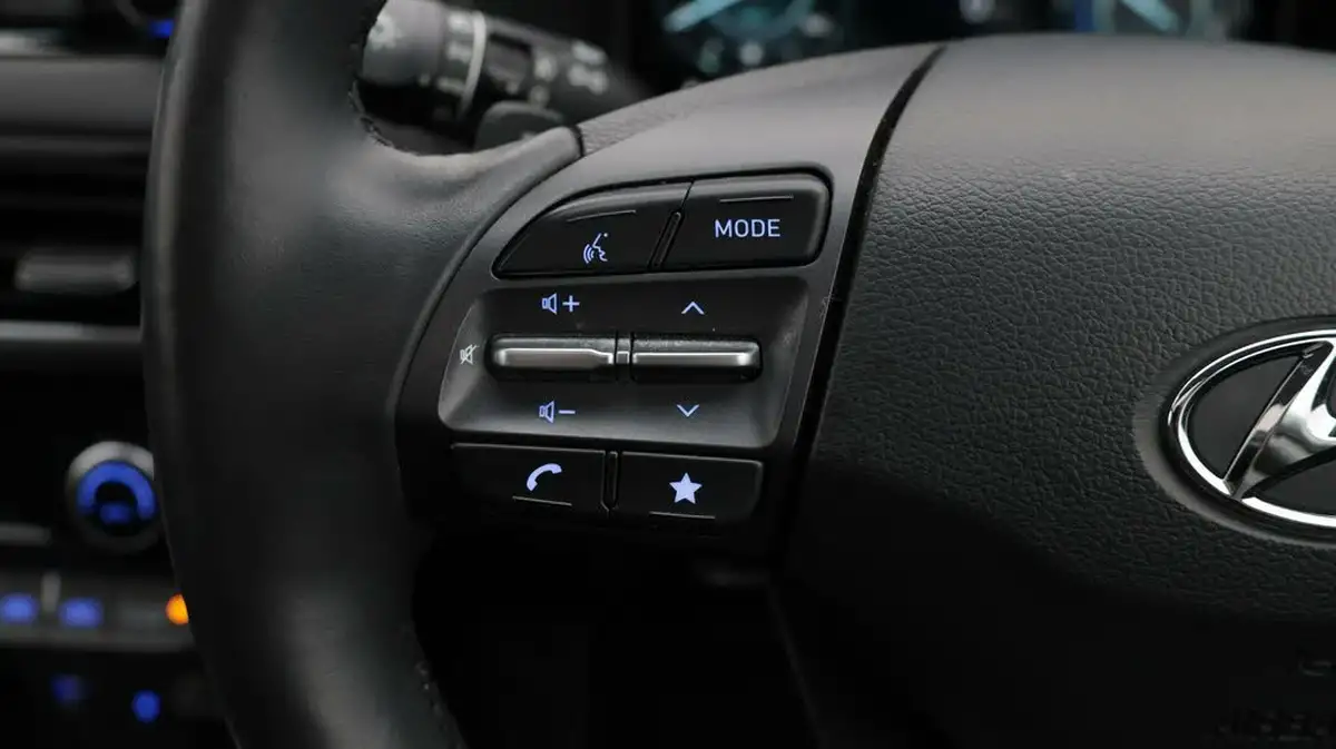2021-hyundai-kona-16-gdi-ultimate-big-26