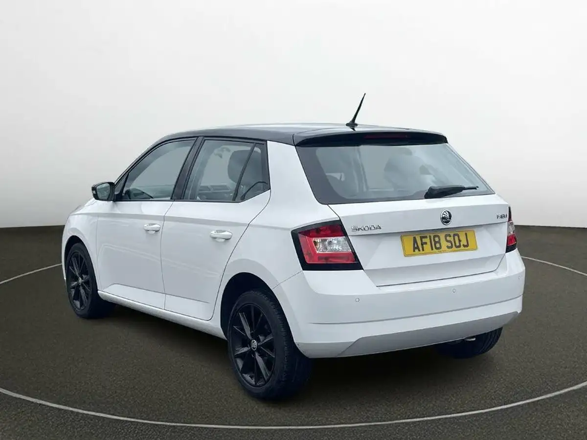2018-skoda-fabia-10-tsi-colour-edition-ss-big-5