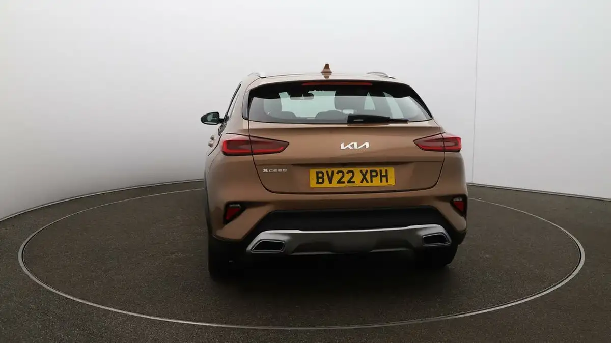 2022-kia-xceed-10-t-gdi-2-big-6