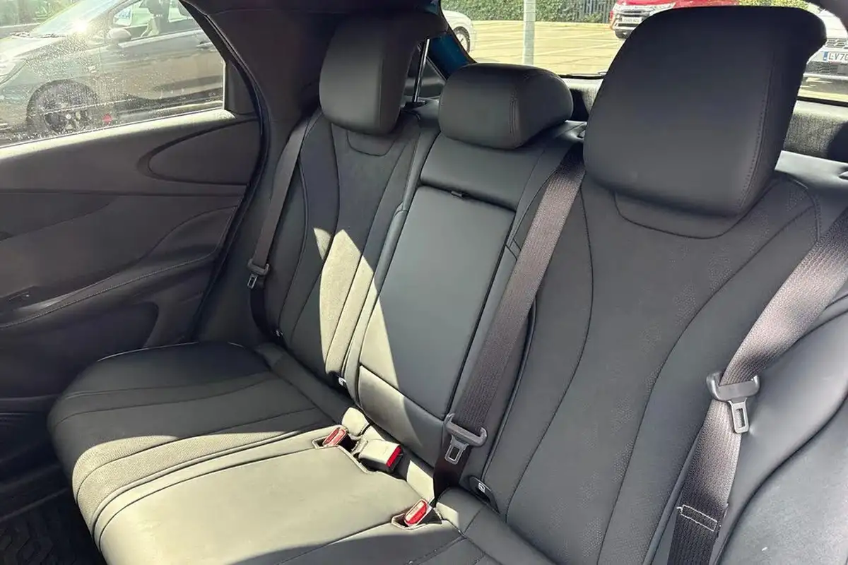 2025-byd-dolphin-e-design-big-12