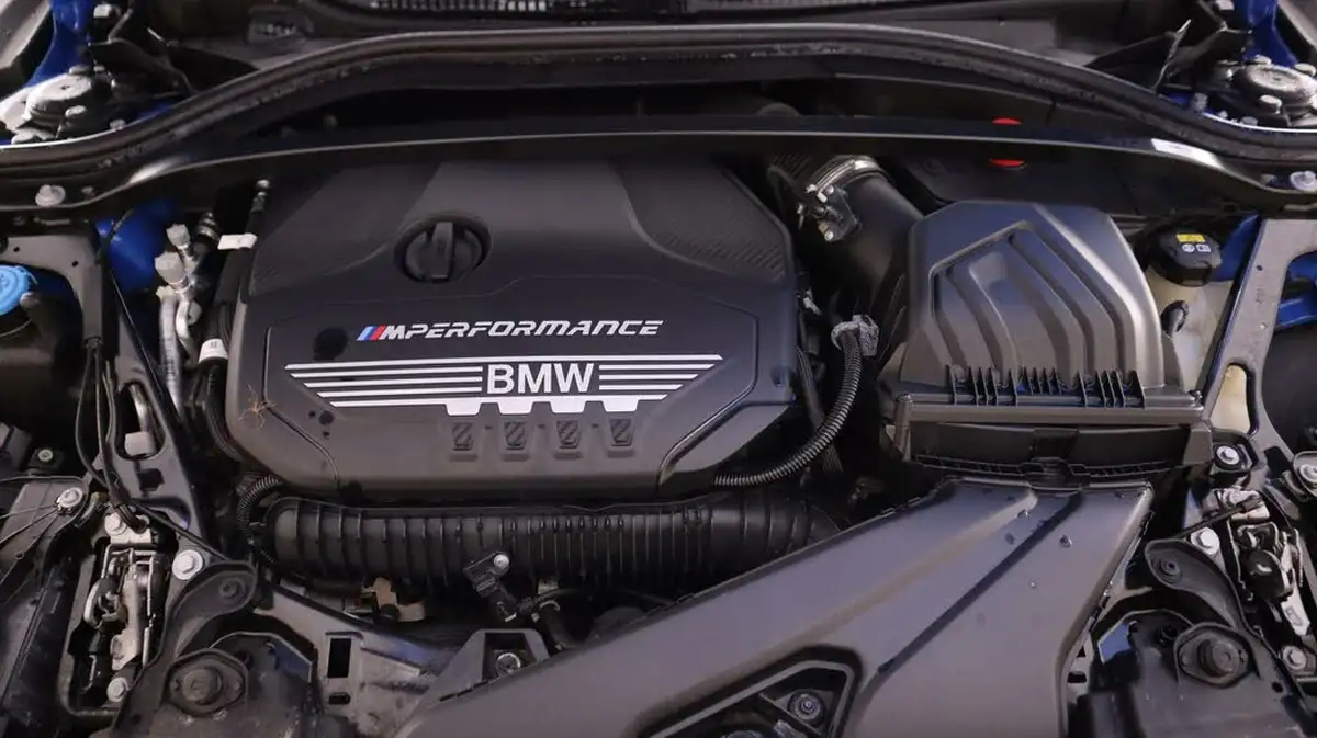 2021-bmw-1-series-20-m135i-xdrive-big-19