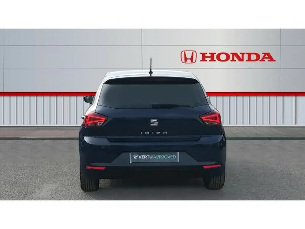 2017-seat-ibiza-10-se-design-big-6