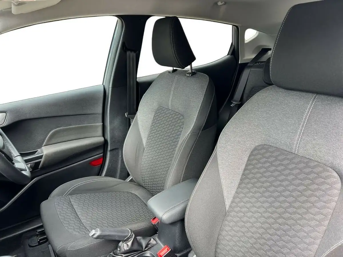 2022-ford-fiesta-10t-titanium-125ps-hybrid-mhev-powershift-big-7