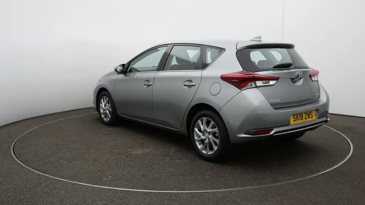 2018-toyota-auris-18-vvt-i-hsd-icon-tech-hatchback-big-53