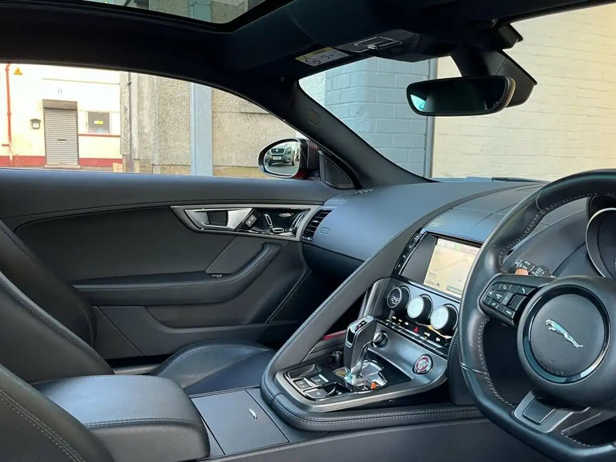 2014-jaguar-f-type-30-s-coupe-quickshift-big-14