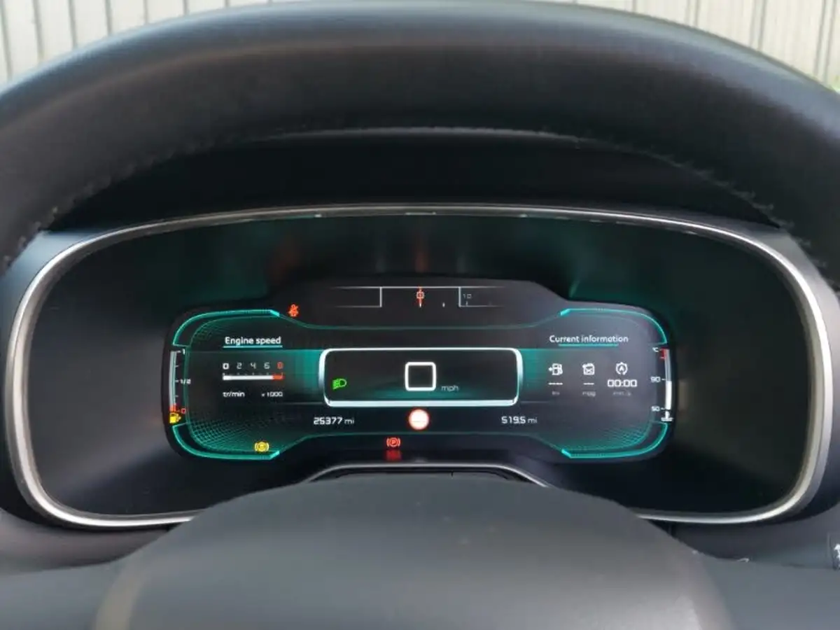 2019-citroen-c5-aircross-12-puretech-flair-big-18