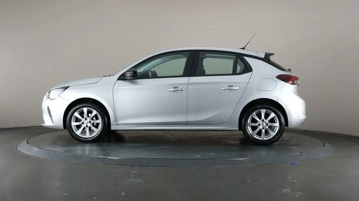 2023-vauxhall-corsa-12i-design-big-4