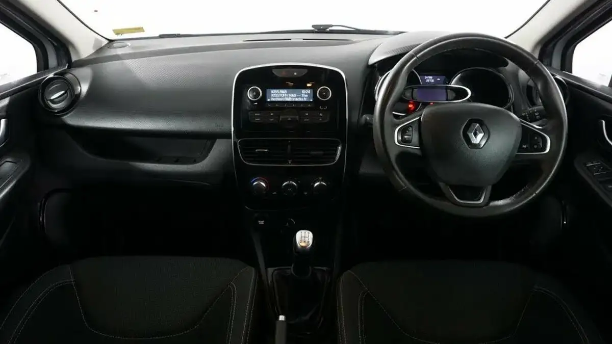 2018-renault-clio-09-tce-play-90ps-big-12