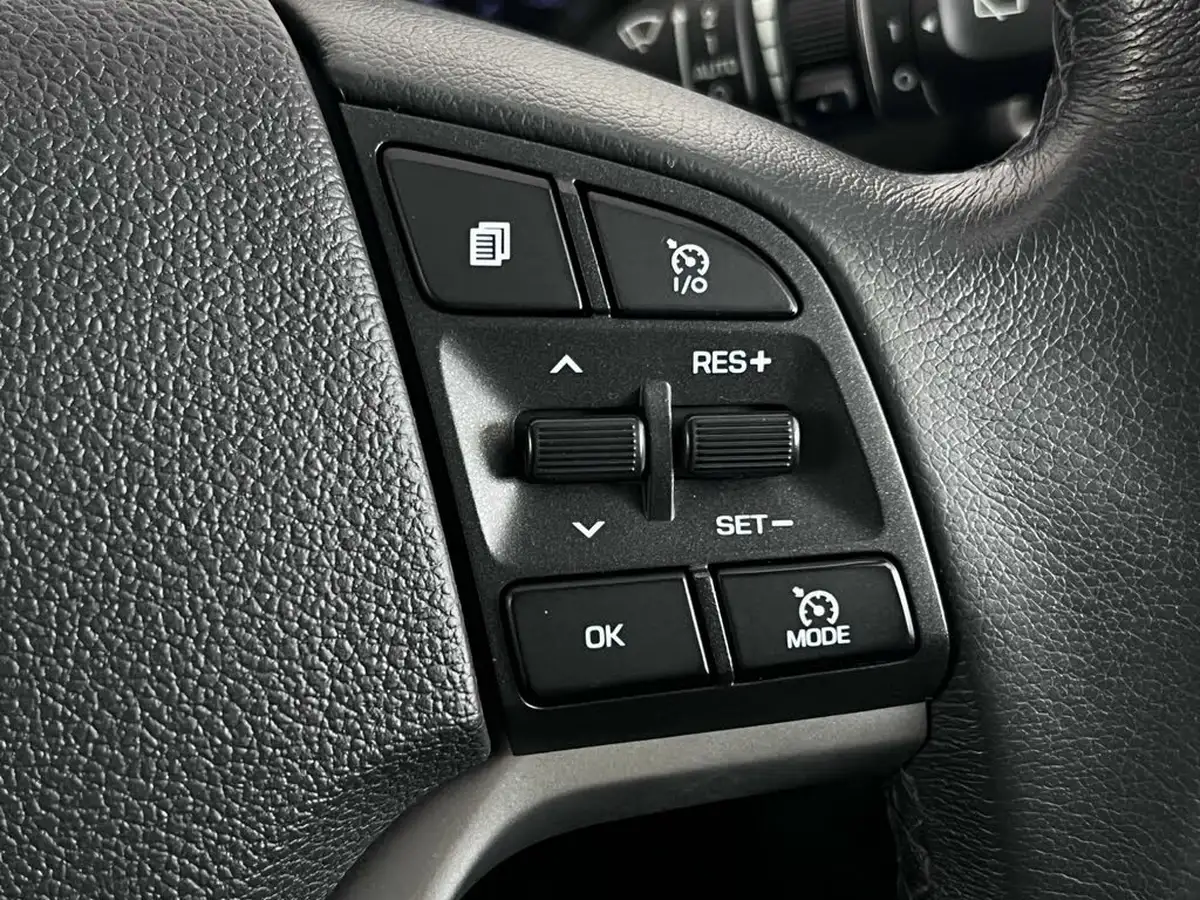 2018-hyundai-tucson-16-t-gdi-premium-dct-2wd-big-17