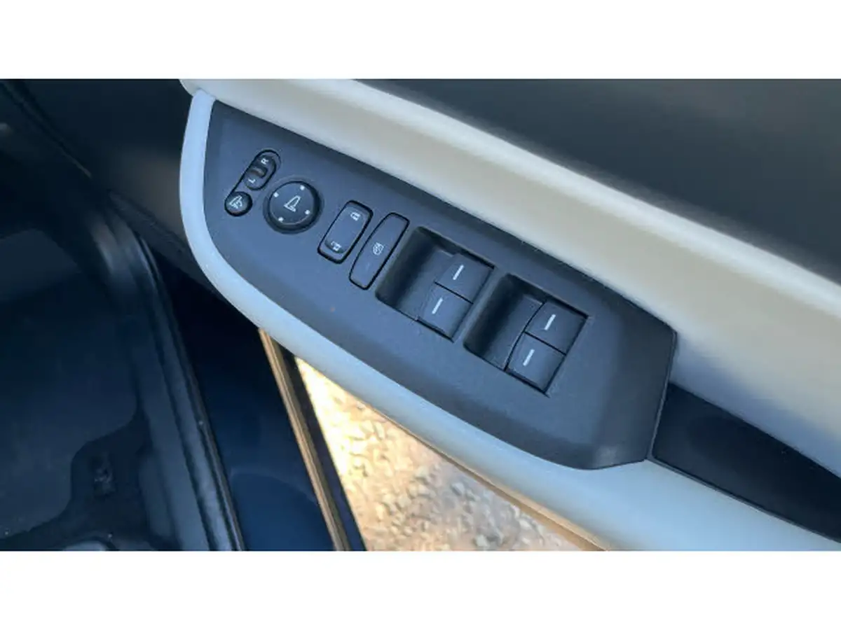 2022-honda-jazz-15-i-mmd-ex-107ps-big-19