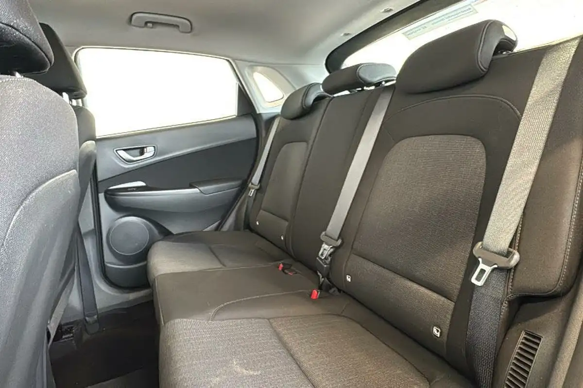 2021-hyundai-kona-10-t-gdi-se-connect-big-14