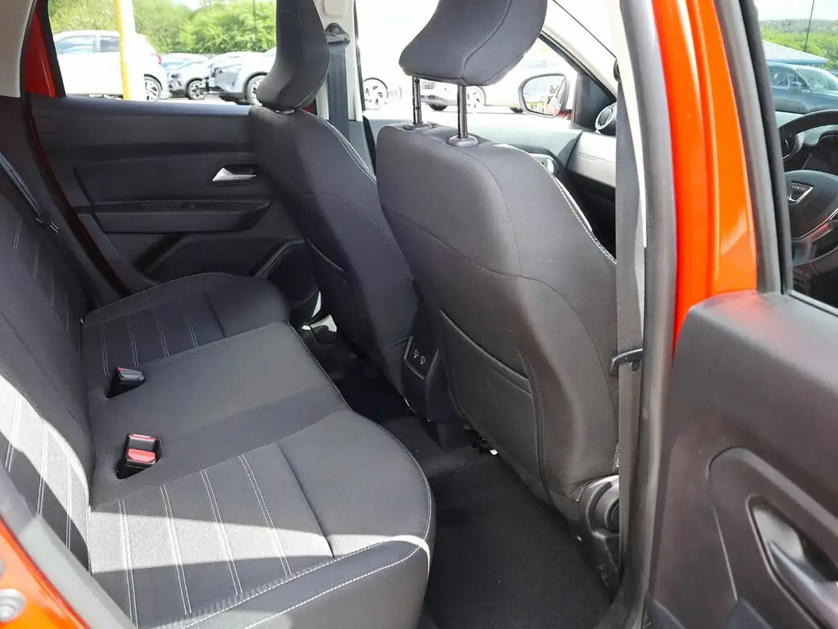 2022-dacia-duster-13-tce-prestige-150bhp-edc-big-3