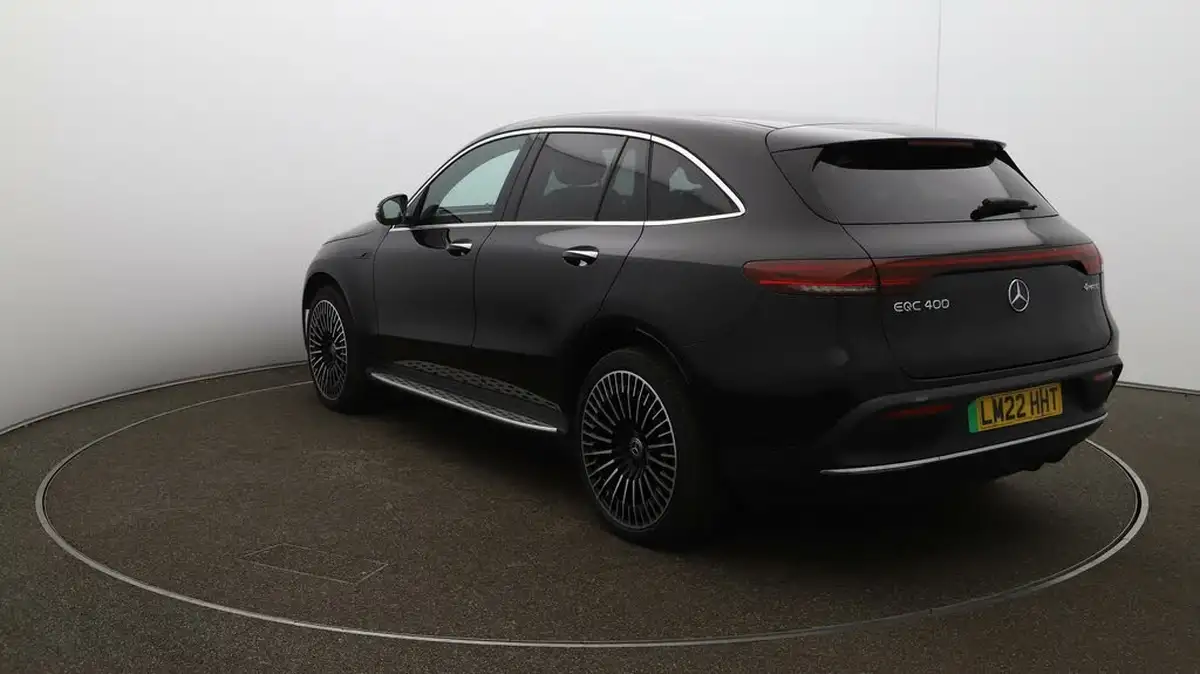 2022-mercedes-benz-eqc-e-eqc-400-amg-line-premium-big-56