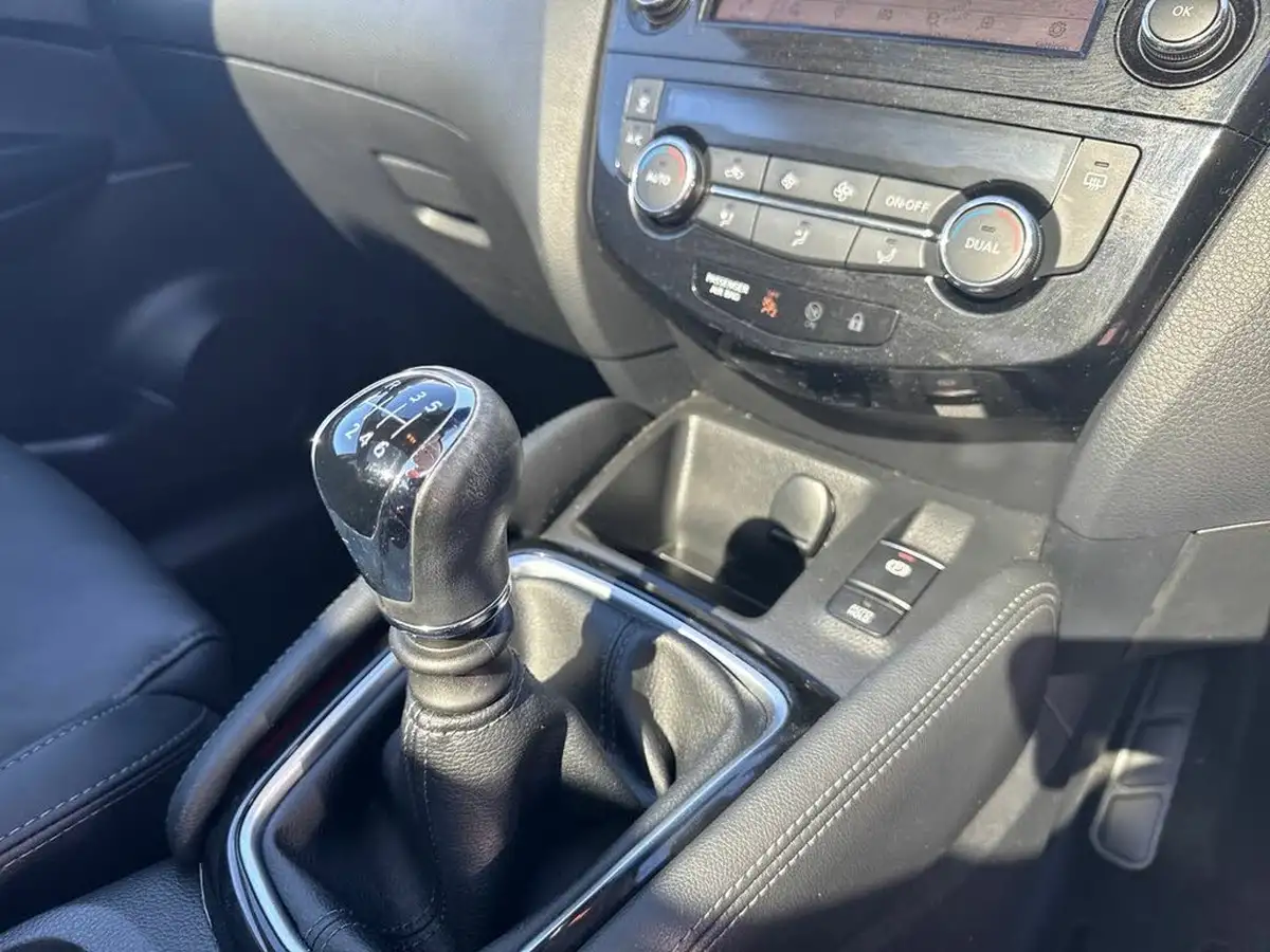 2021-nissan-qashqai-13-dig-t-n-motion-140ps-big-18
