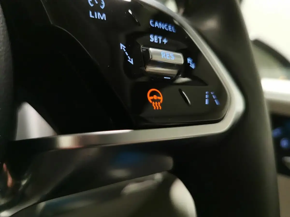 2021-jaguar-i-pace-ev400-hse-big-20