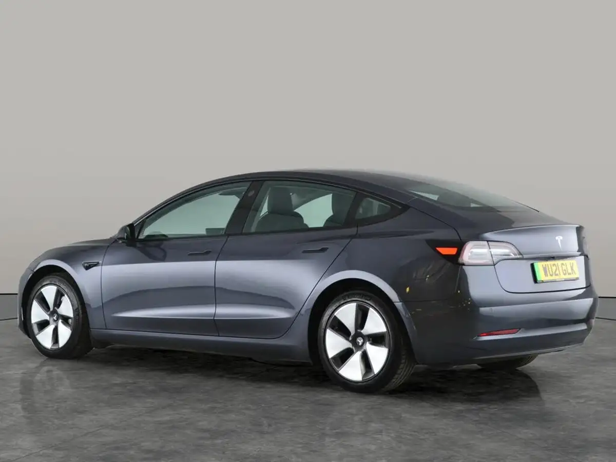 2021-tesla-model-3-e-standard-plus-big-10