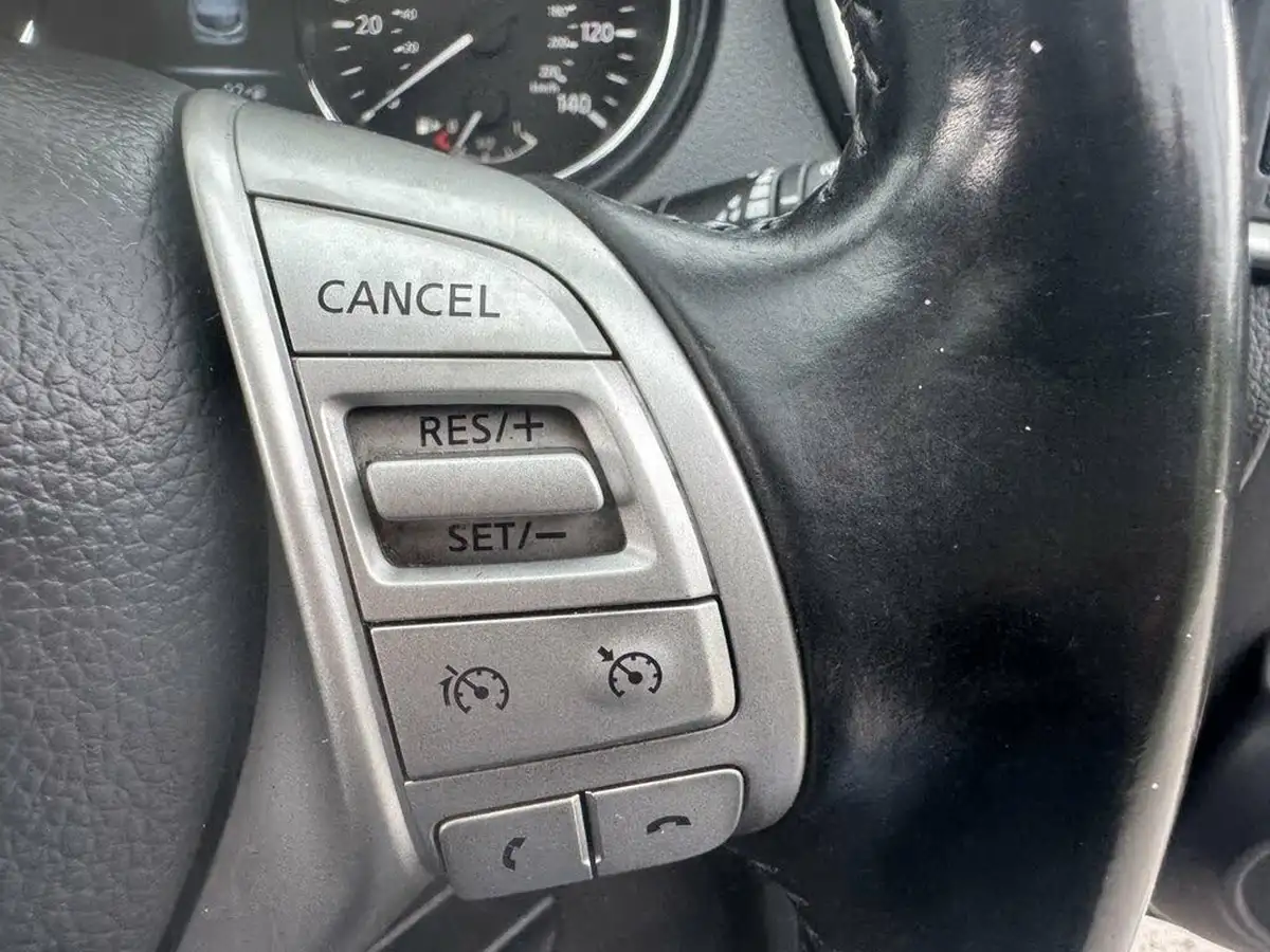 2015-nissan-qashqai-12-n-tec-big-46
