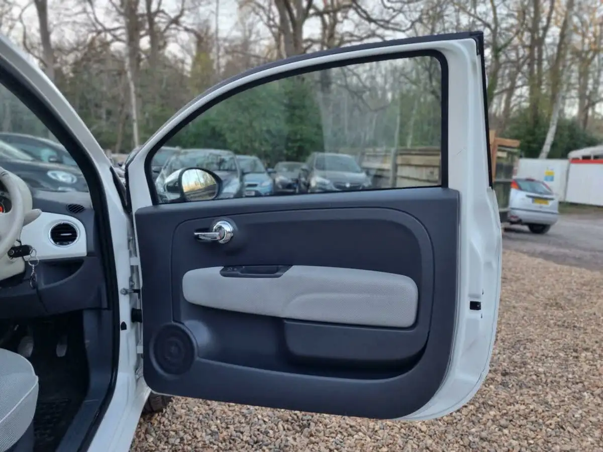 2014-fiat-500-12-lounge-big-22