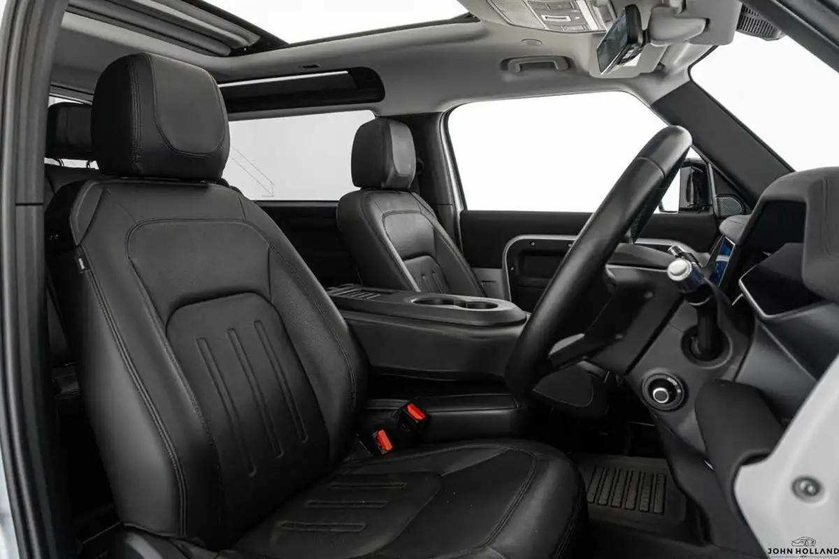 2021-land-rover-90-defender-30-d250-first-edition-big-21