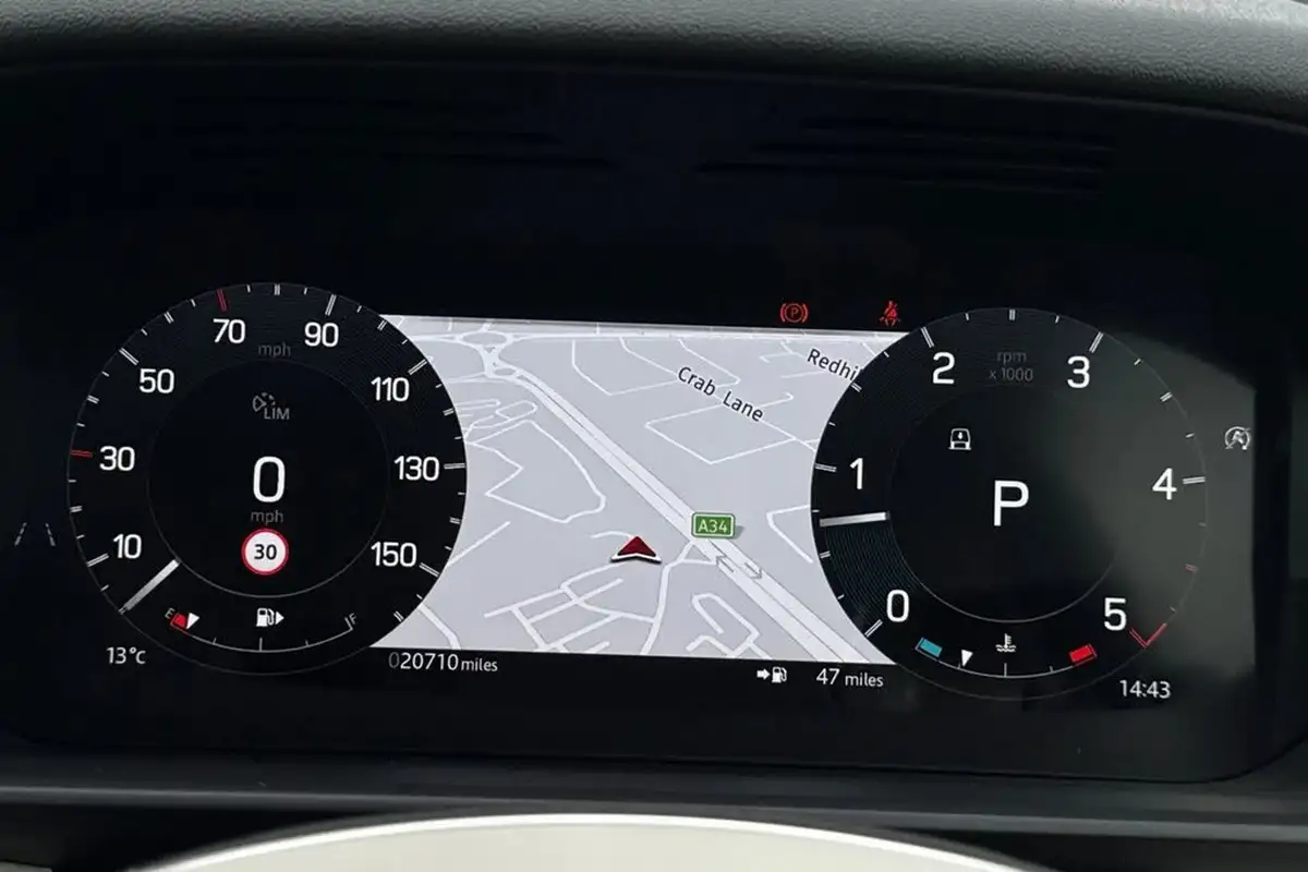 2024-land-rover-discovery-30-d300-dynamic-hse-big-16