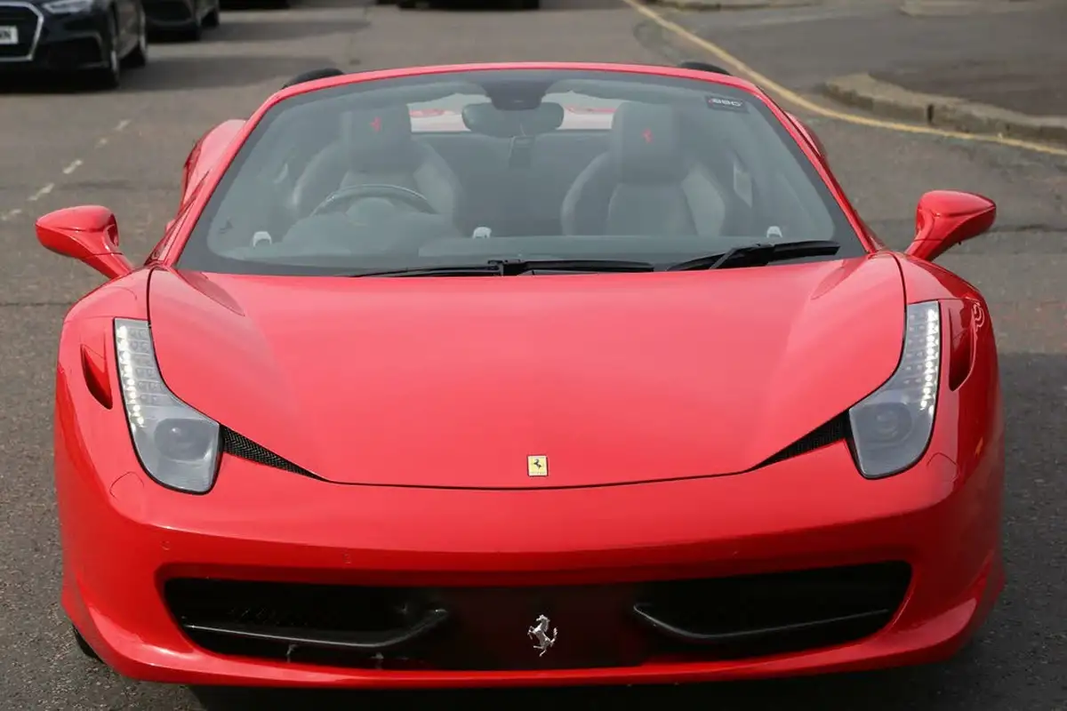 2015-ferrari-458-45-italia-big-7