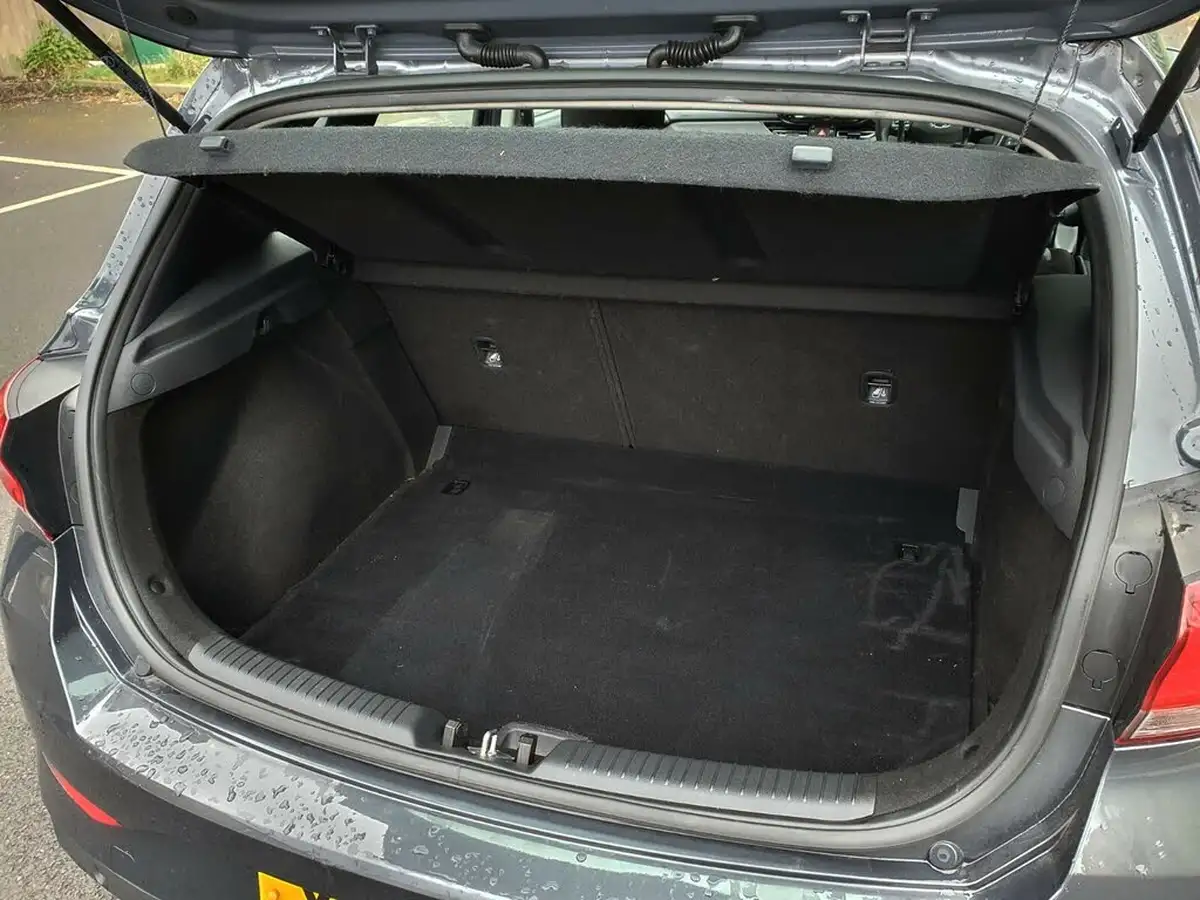 2021-hyundai-i30-10-t-gdi-se-connect-hatchback-big-28