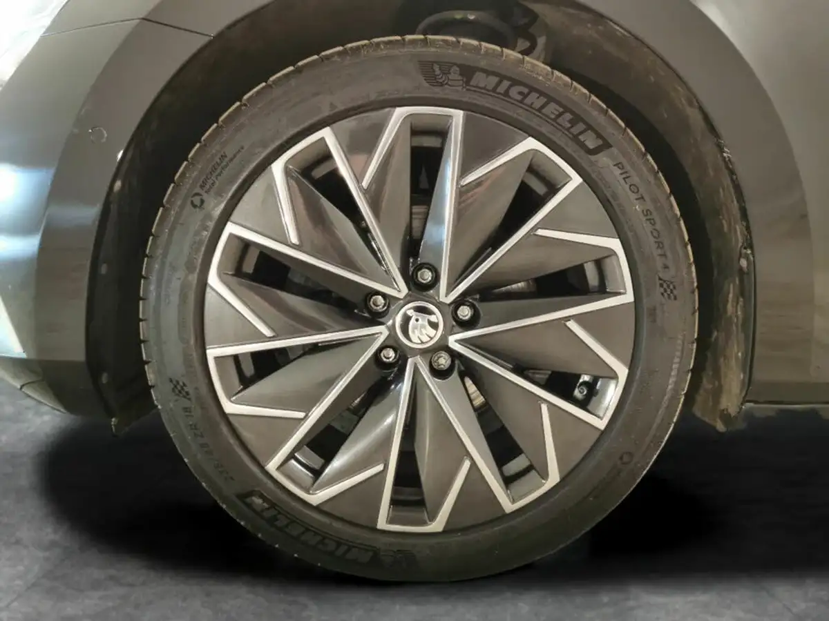 2021-skoda-superb-14-tsi-laurin-klement-hatchback-big-20