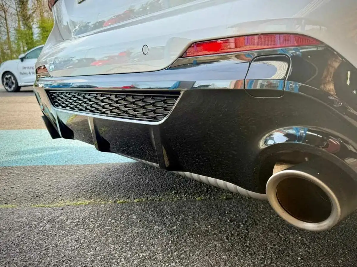2021-bmw-1-series-20-m135i-xdrive-big-22