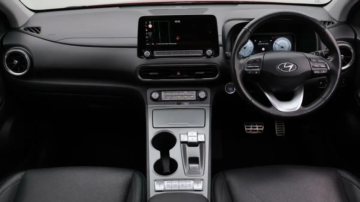 2021-hyundai-kona-e-ultimate-big-13
