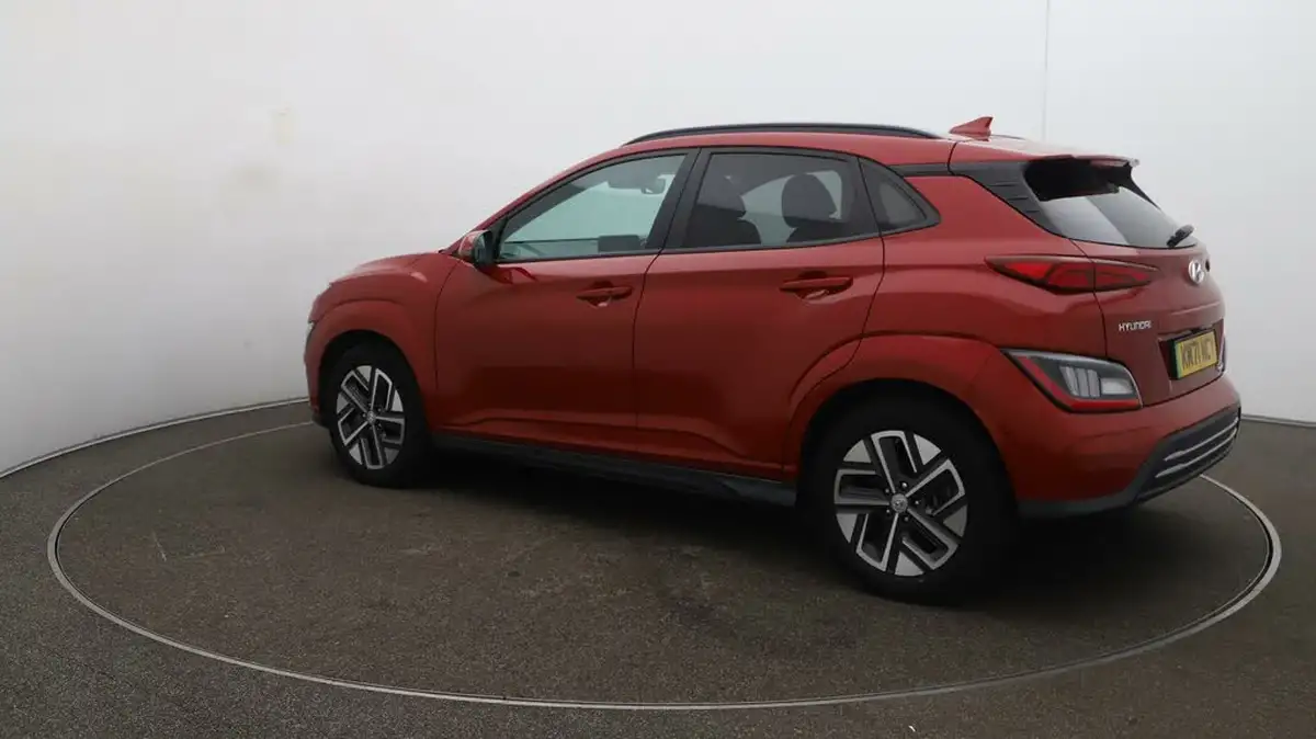 2021-hyundai-kona-e-ultimate-big-31