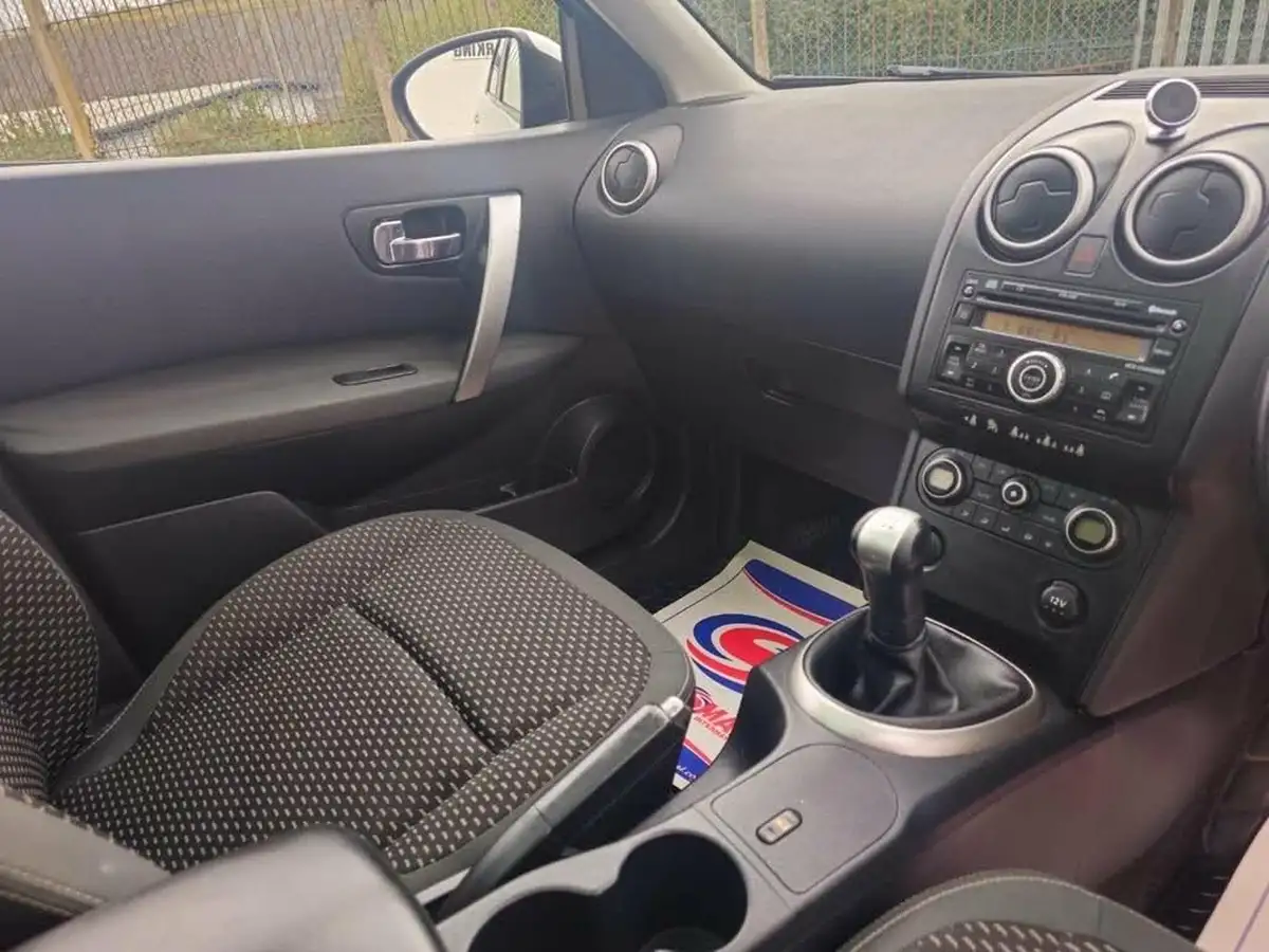 2009-nissan-qashqai2-16-acenta-big-23