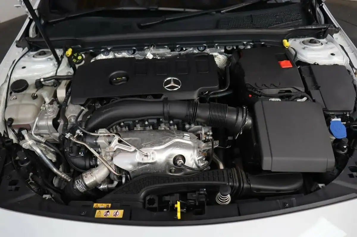 2022-mercedes-benz-cla-20-cla-250-amg-line-premium-plus-coupe-4d-big-17