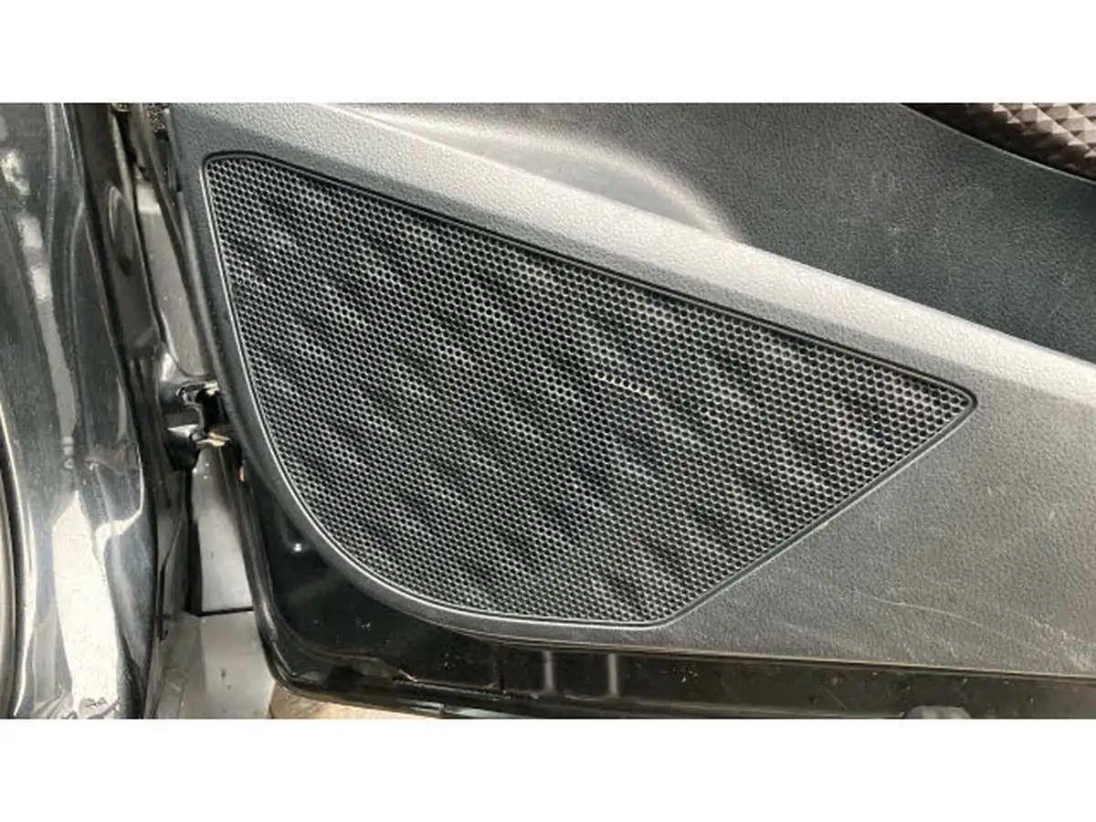 2017-toyota-c-hr-12-excel-big-34