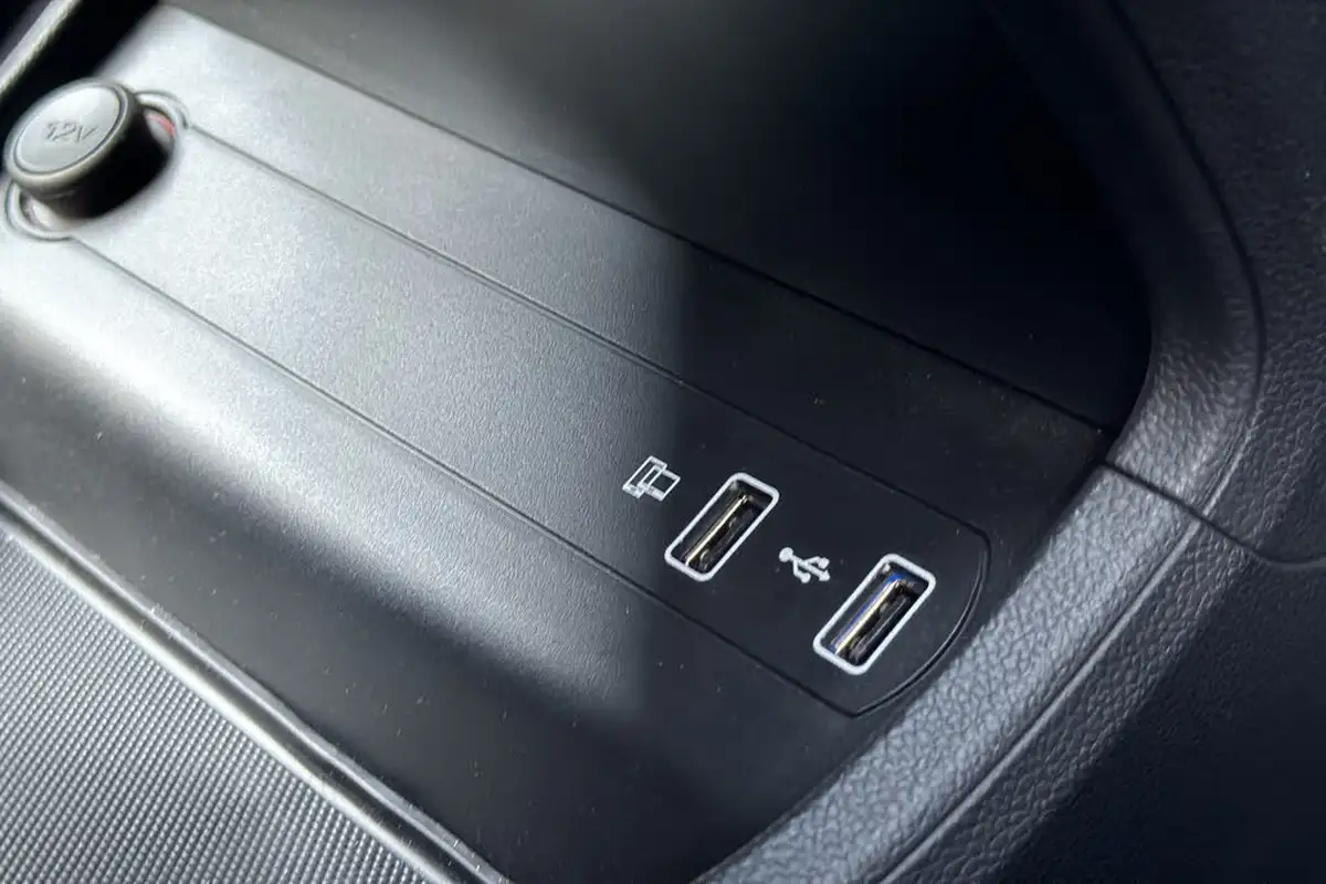 2019-mg-zs-suv-e-excite-ev-big-21