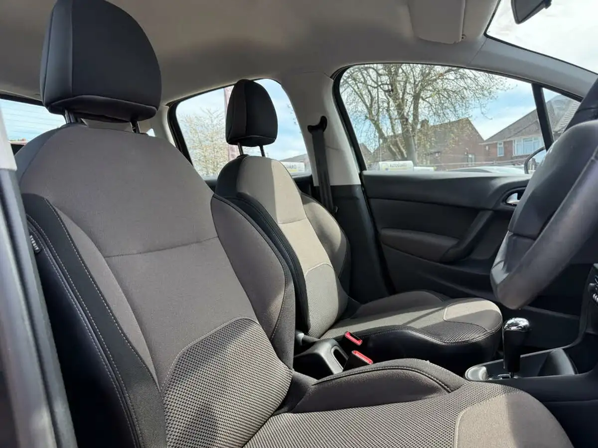 2014-citroen-c3-12-e-vti-vtr-big-28