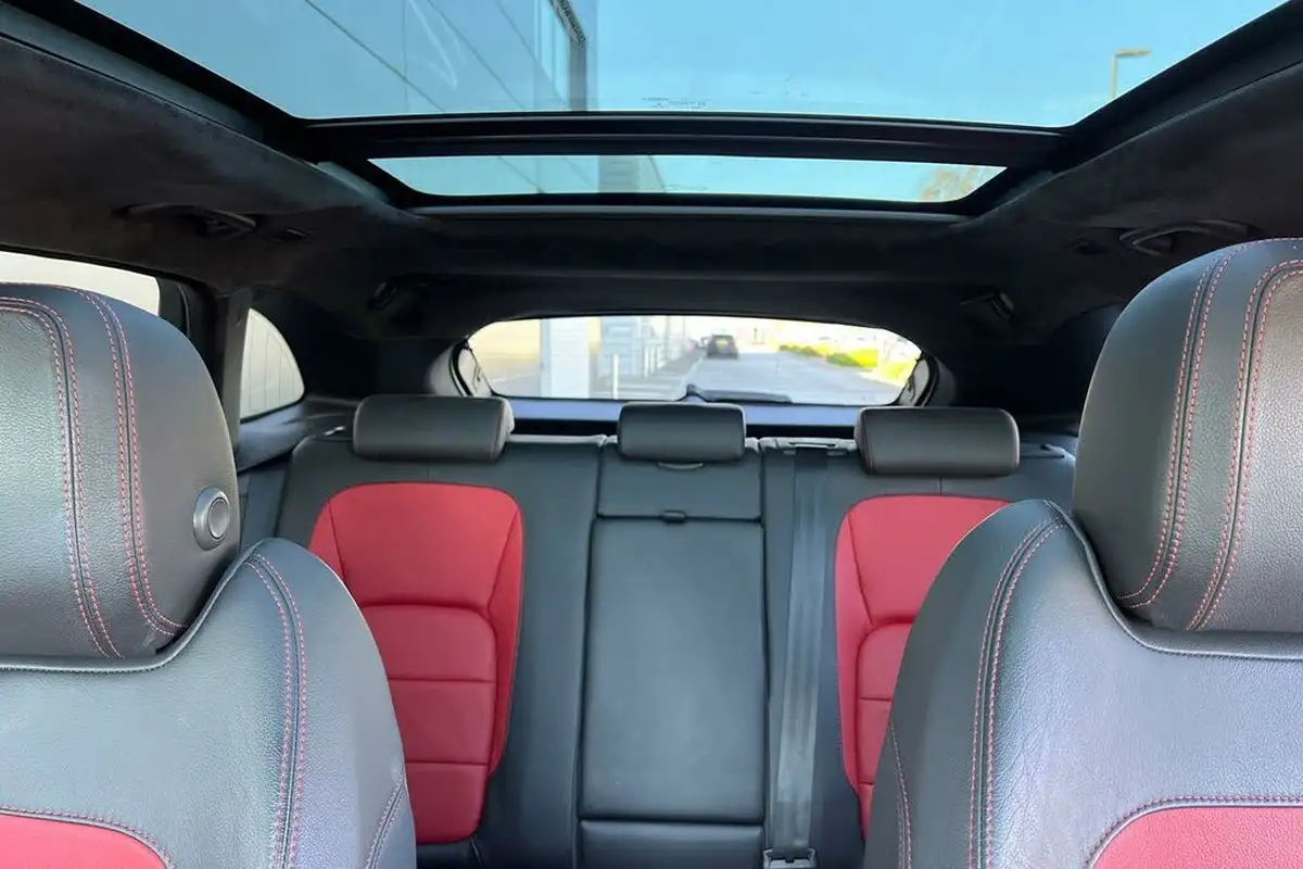 2019-jaguar-f-pace-20-i4d-chequered-flag-180ps-big-33