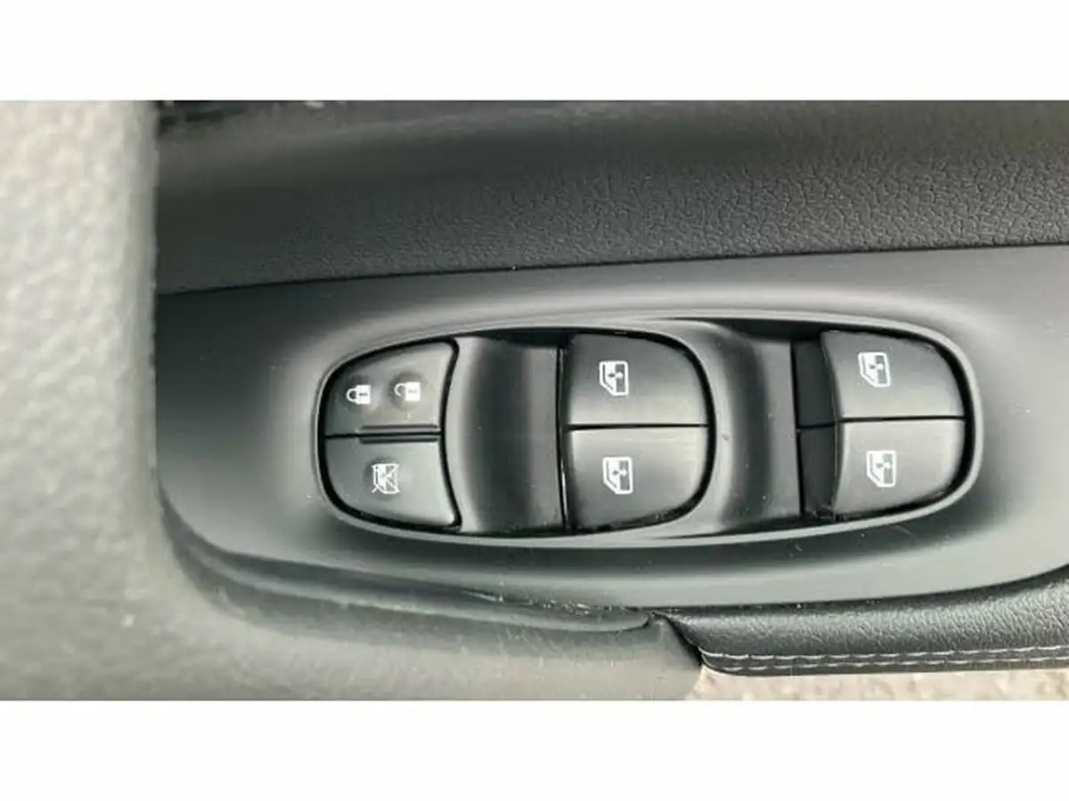 2019-nissan-qashqai-13-dig-t-acenta-premium-140ps-big-28