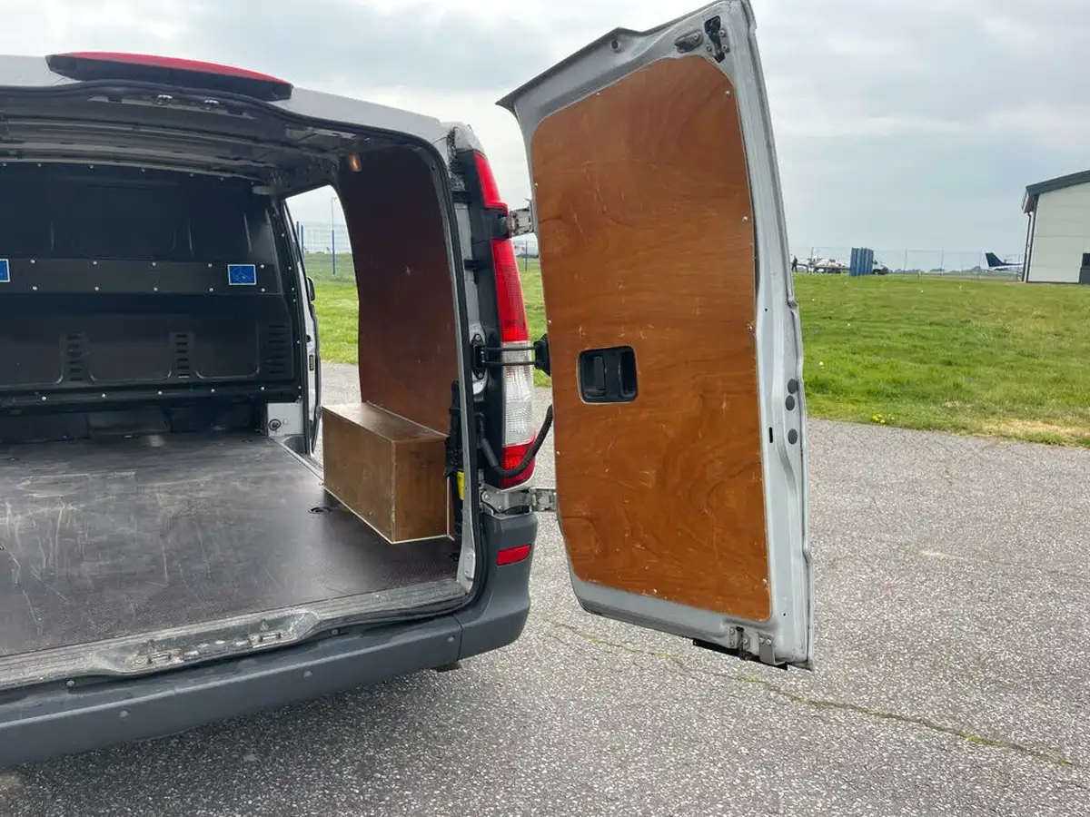 2014-mercedes-benz-vito-21td-113cdi-21cdi-panel-compact-big-33