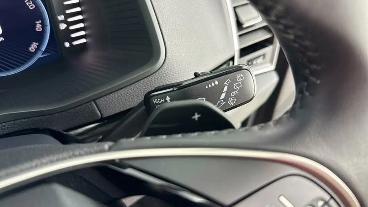 2024-skoda-karoq-15-tsi-se-l-dsg-big-11