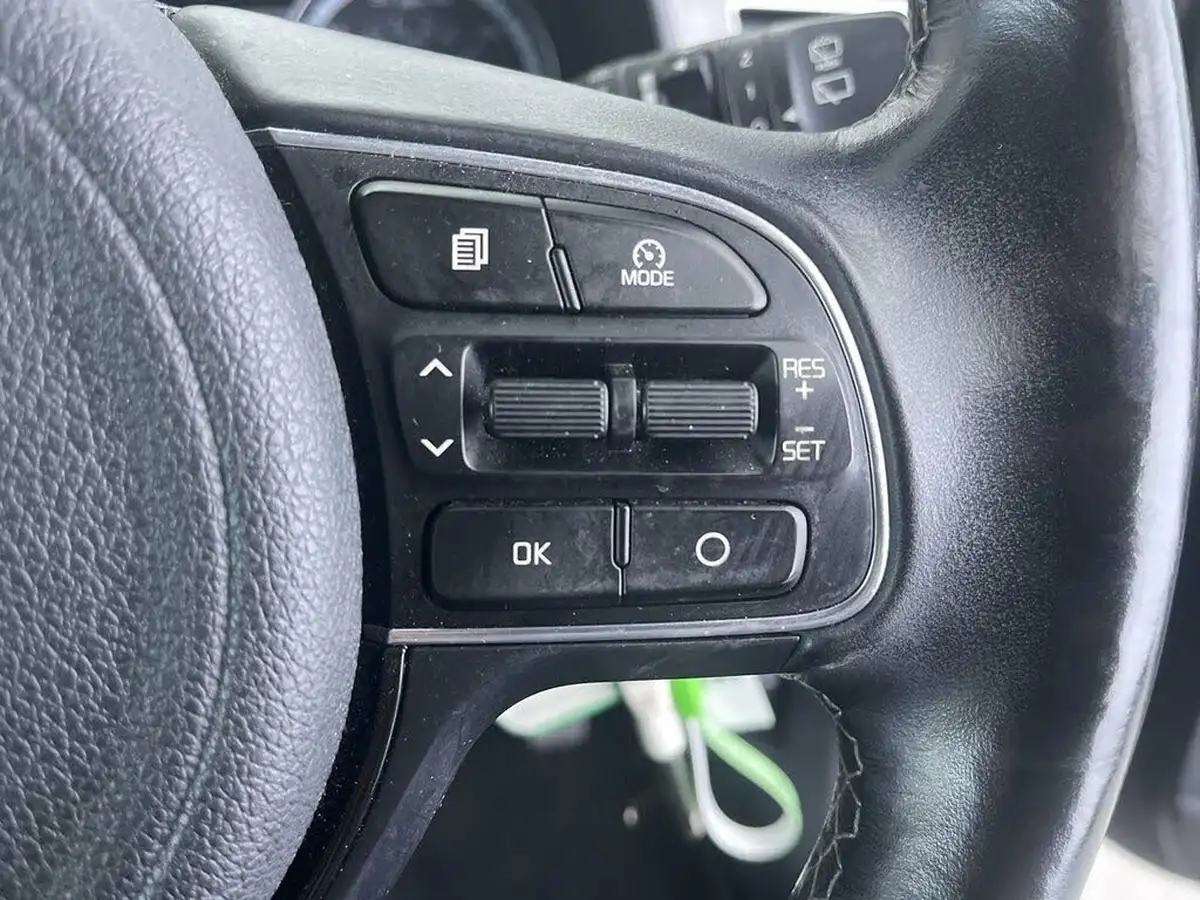 2017-kia-niro-16-gdi-3-156kwh-lithium-ion-big-51