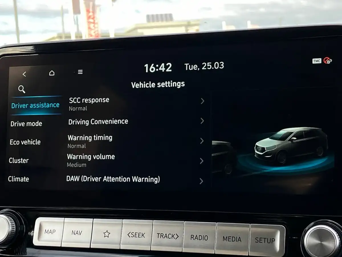 2021-hyundai-kona-e-premium-204ps-64kwh-7kw-obc-big-30
